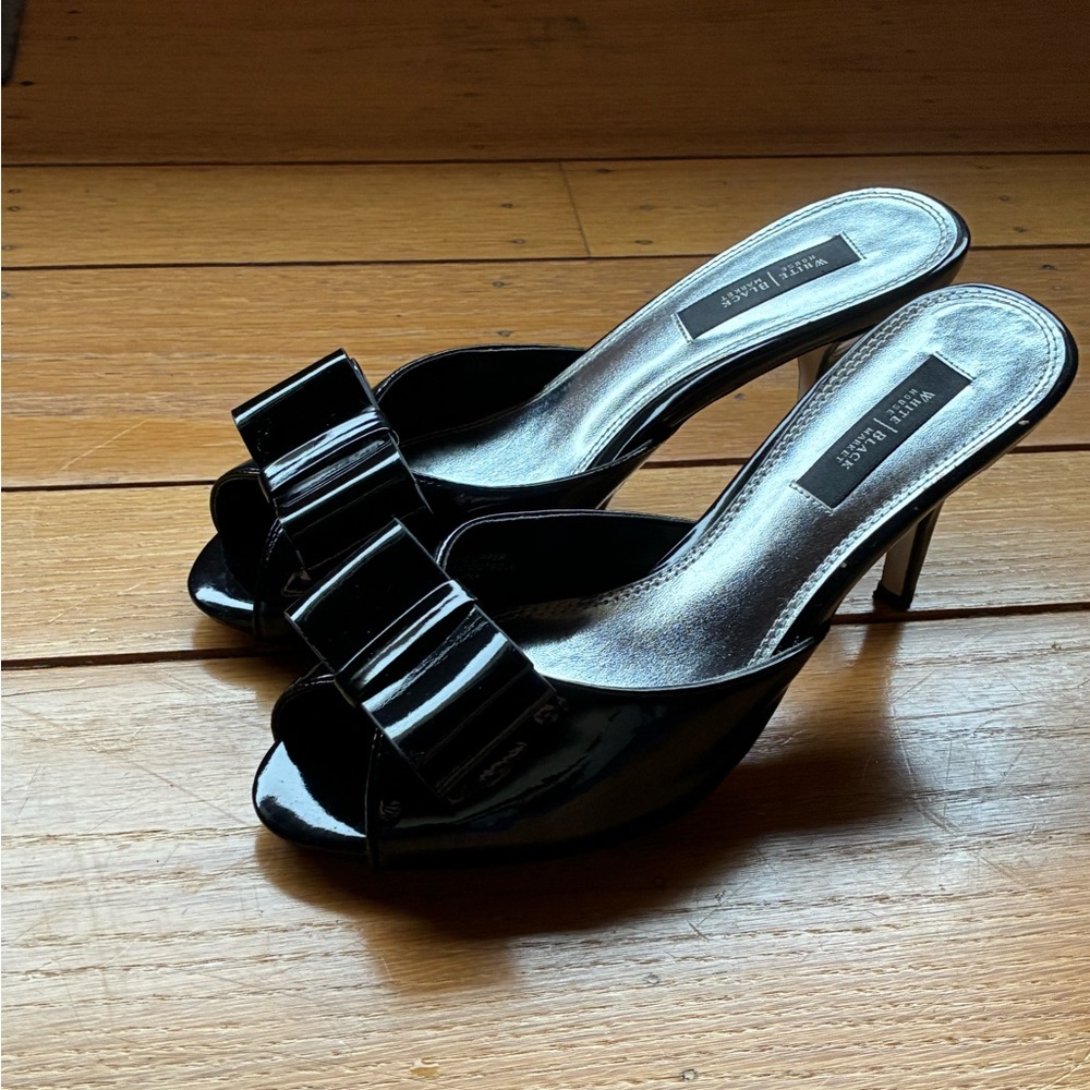White House Black Market Daria heels size 7.5